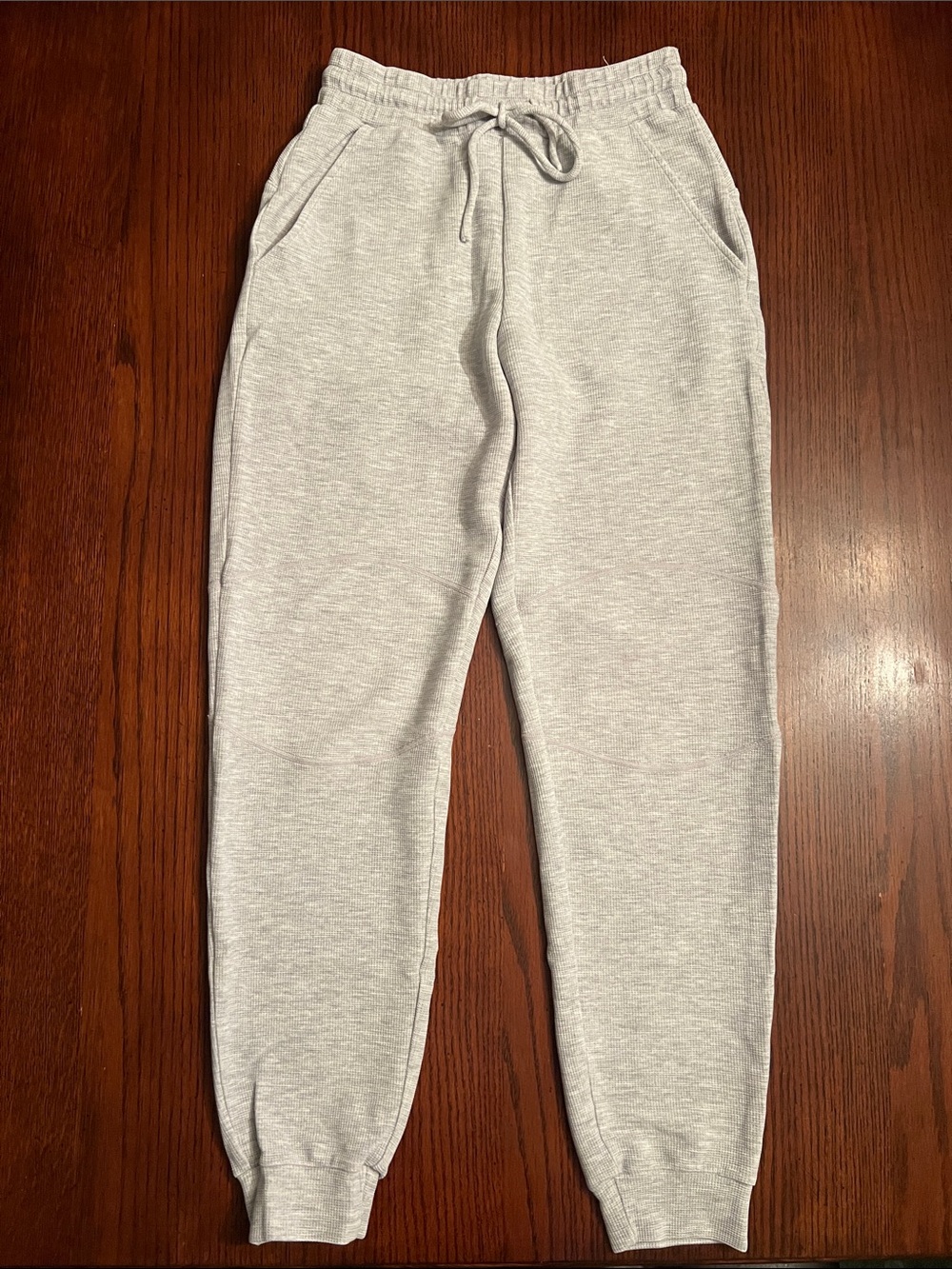 Alo Women’s Light Gray Joggers